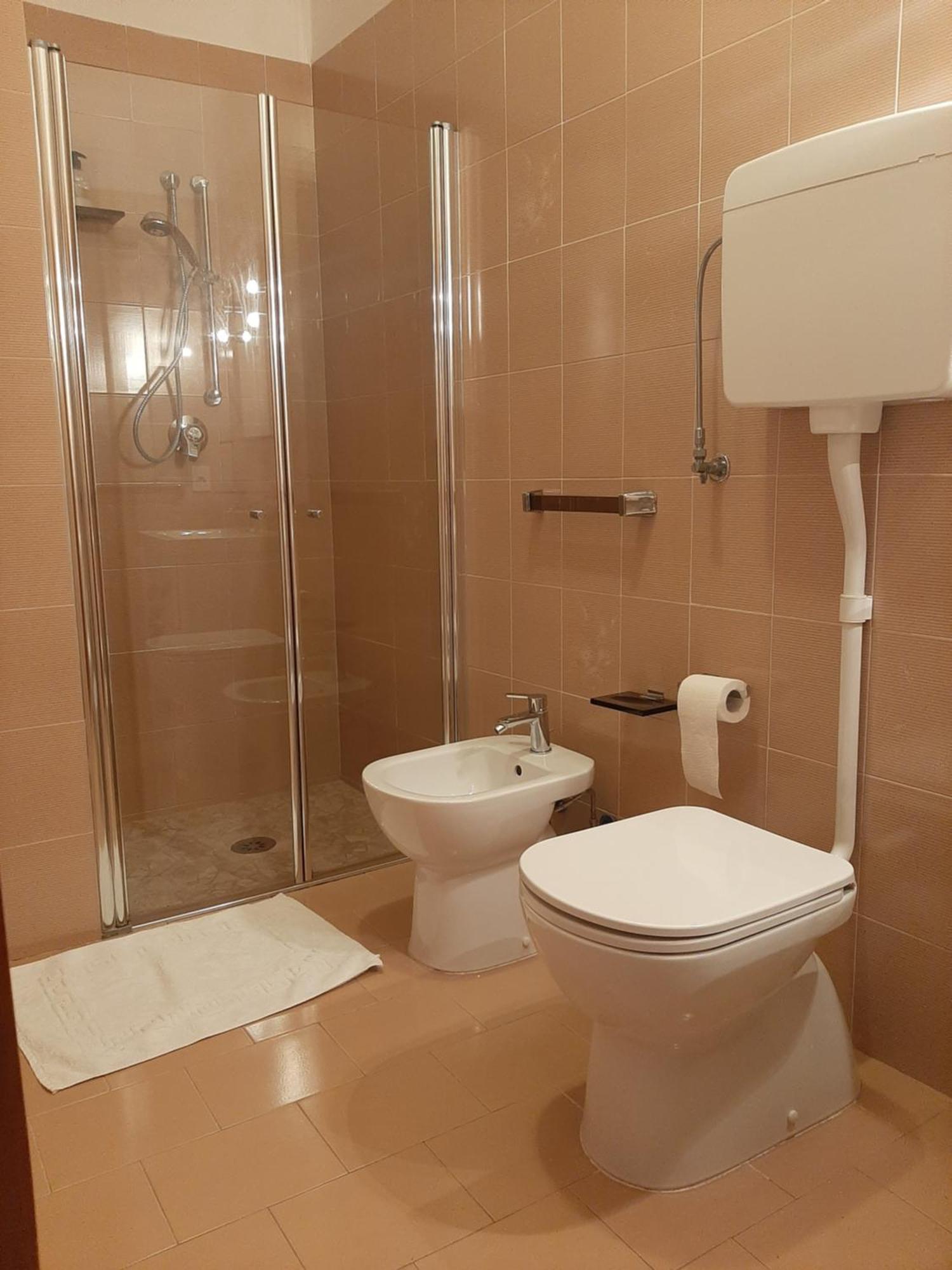 Camere Porto Vecchio Con Parcheggio A Pochi Passi Dal Castello Мальчезине Номер фото